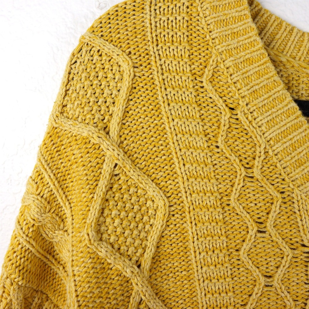 Time and Tru Y2K Mustard Yellow Chunky Cable Knit V Neck Sweater Size Small Indy